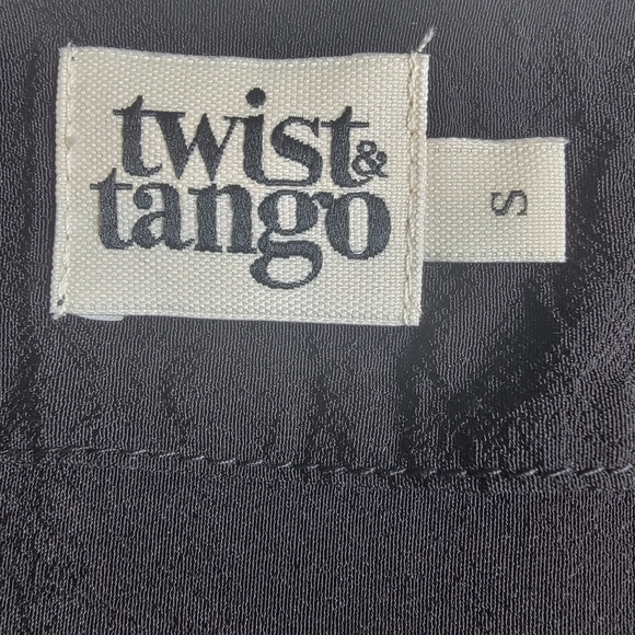 Twist & Tango black loose fit dress with colorful embroidery size small - Picture 3 of 11